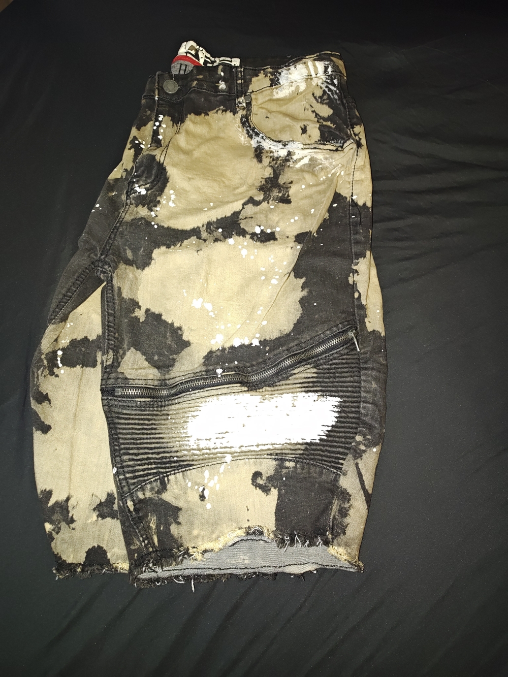 Women’s Tie-Dye Distressed Denim Skirt in Black and Tan